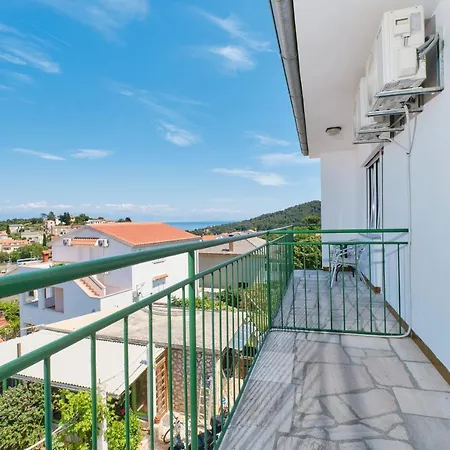 Πανσιόν Sea View Sandra In